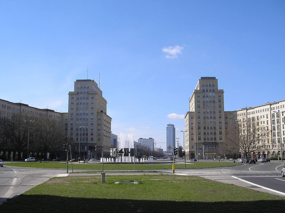 The two towers of Strausberger Platz with the fountain between them
