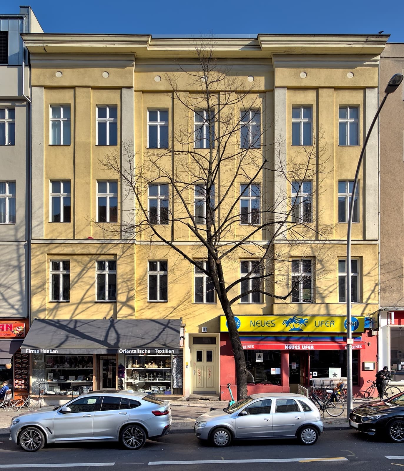 The front of Café Neues Ufer in Schöneberg