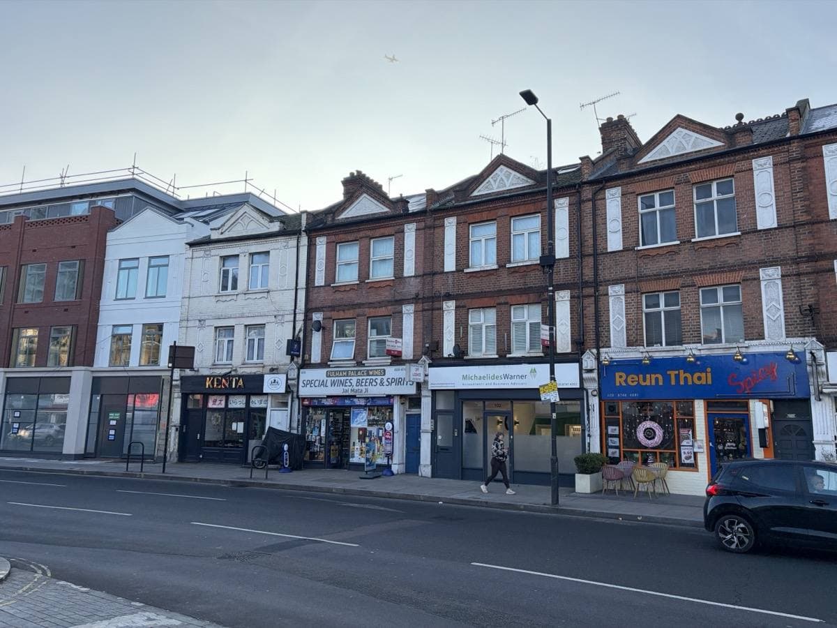 A row of small shops on Fulham Palace Road