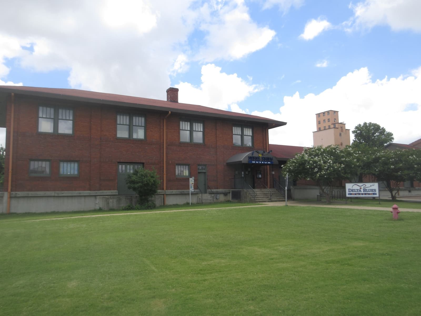 The brick freight depot that houses the Delta Blues Museum