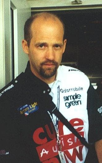 Anthony Edwards in 2002, in a white racing jacket