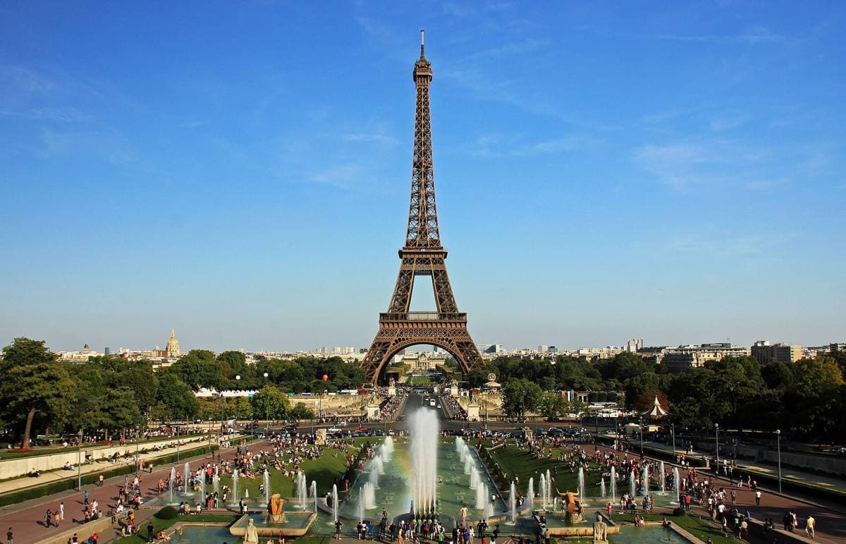 The Eiffel Tower seen across the Trocadéro fountains