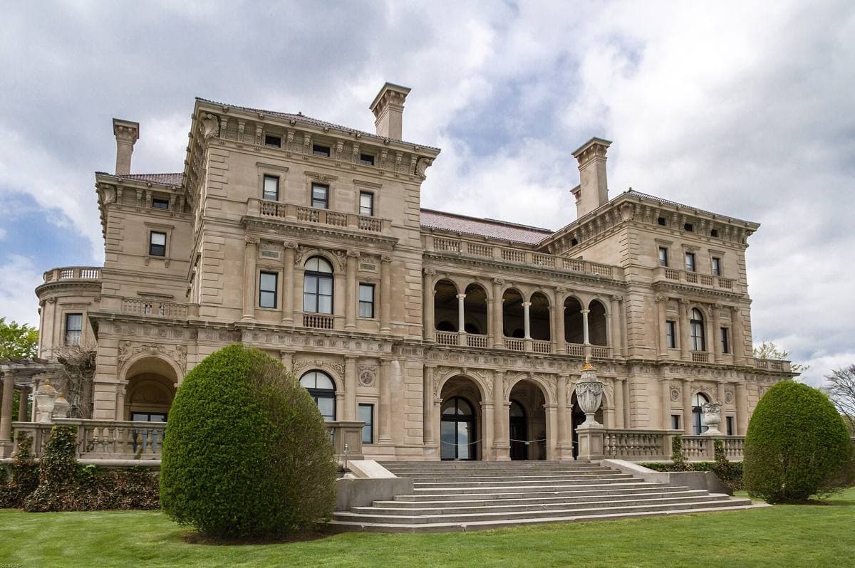 The Breakers, a huge pale stone Renaissance-style mansion with arcaded loggias