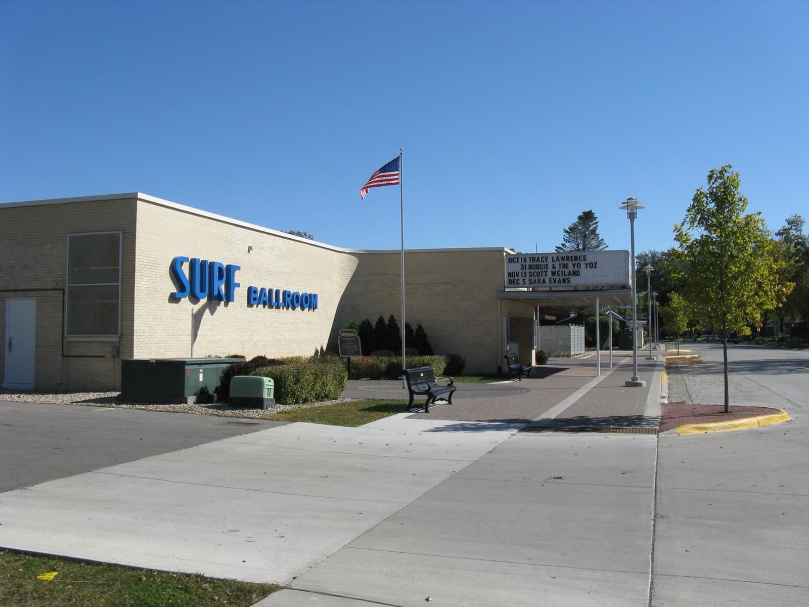 The Surf Ballroom’s long low front and sign