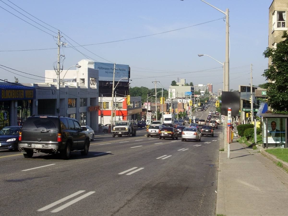 A street in Forest Hill, Toronto, looking west along Eglinton Avenue