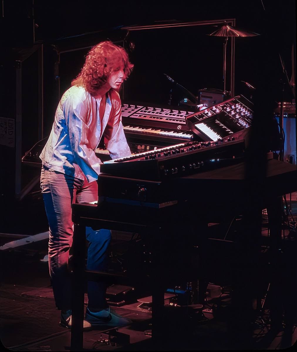 Al Greenwood at his keyboards on stage in 1979