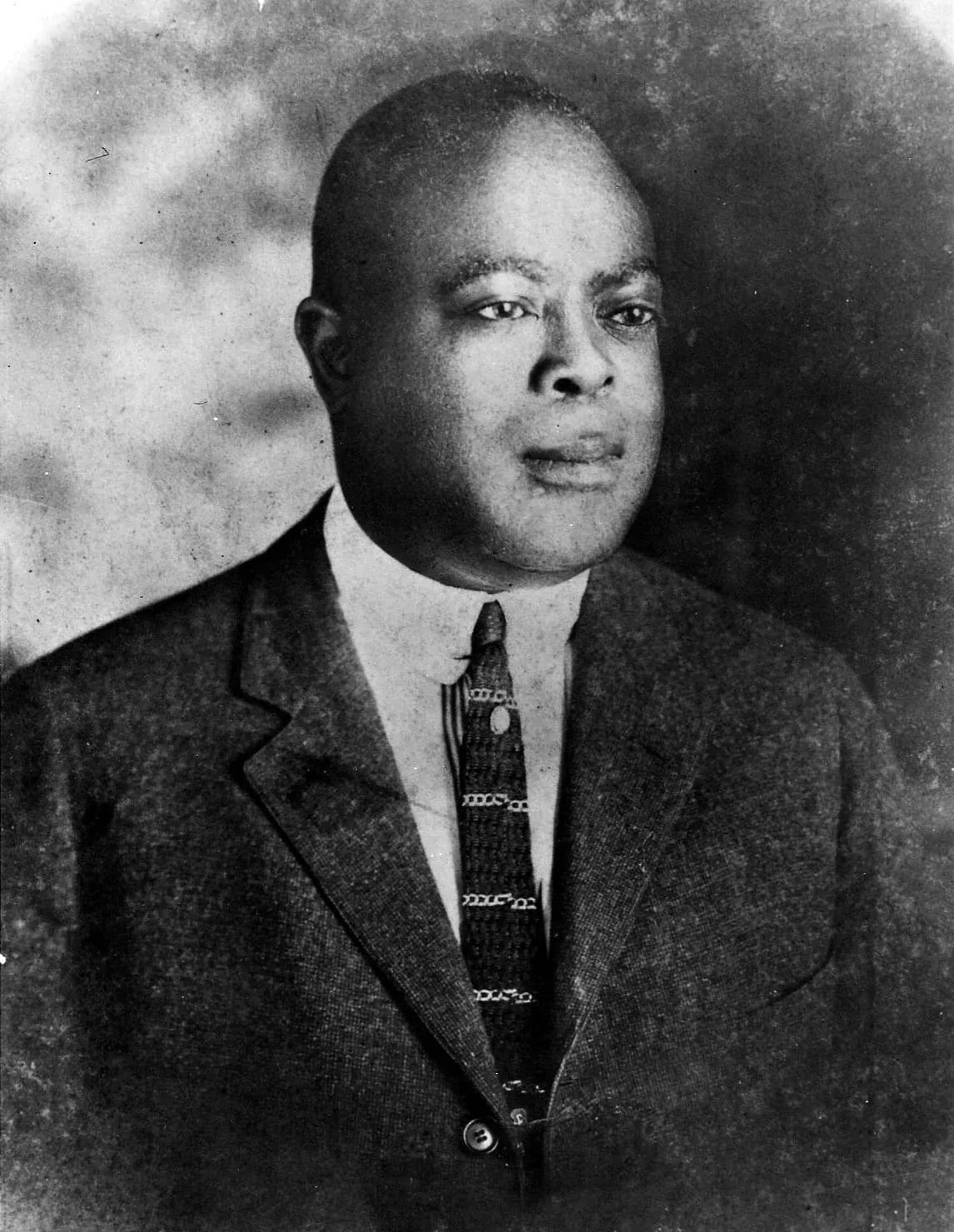 Early photographic portrait of King Oliver