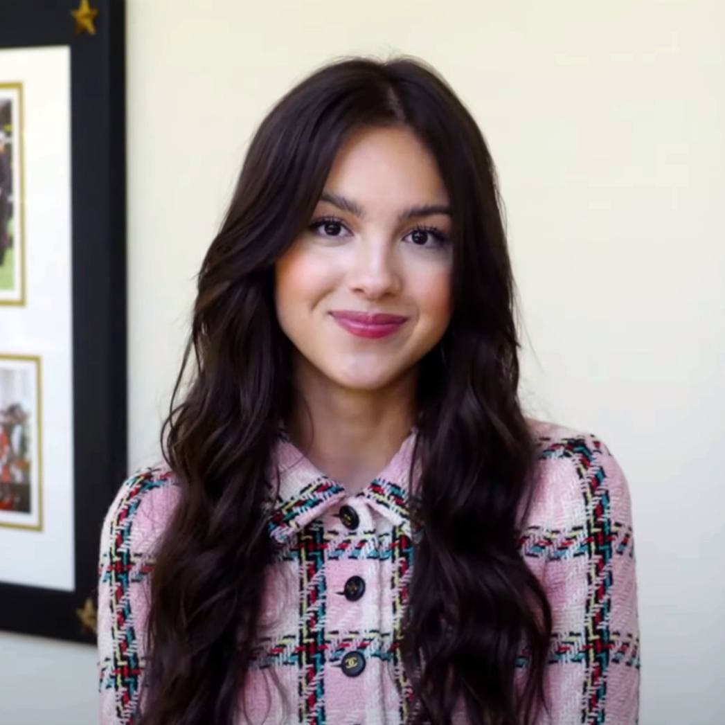 Olivia Rodrigo, aged eighteen, at the White House in July 2021