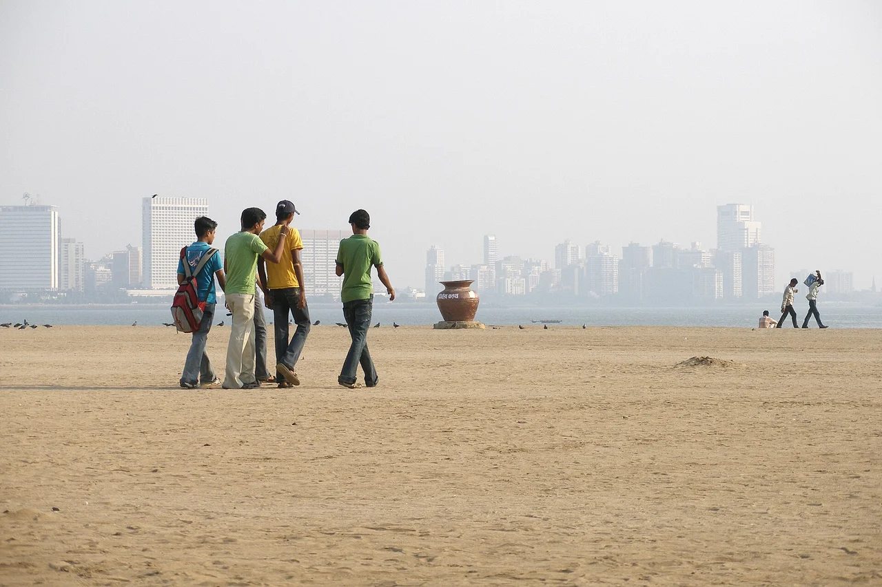 View of Chowpatty beach — filming extent unresolved