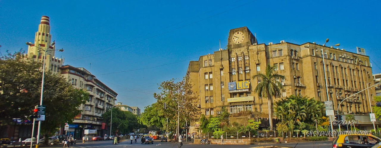 Exterior view of INOX Eros / Cambata Building