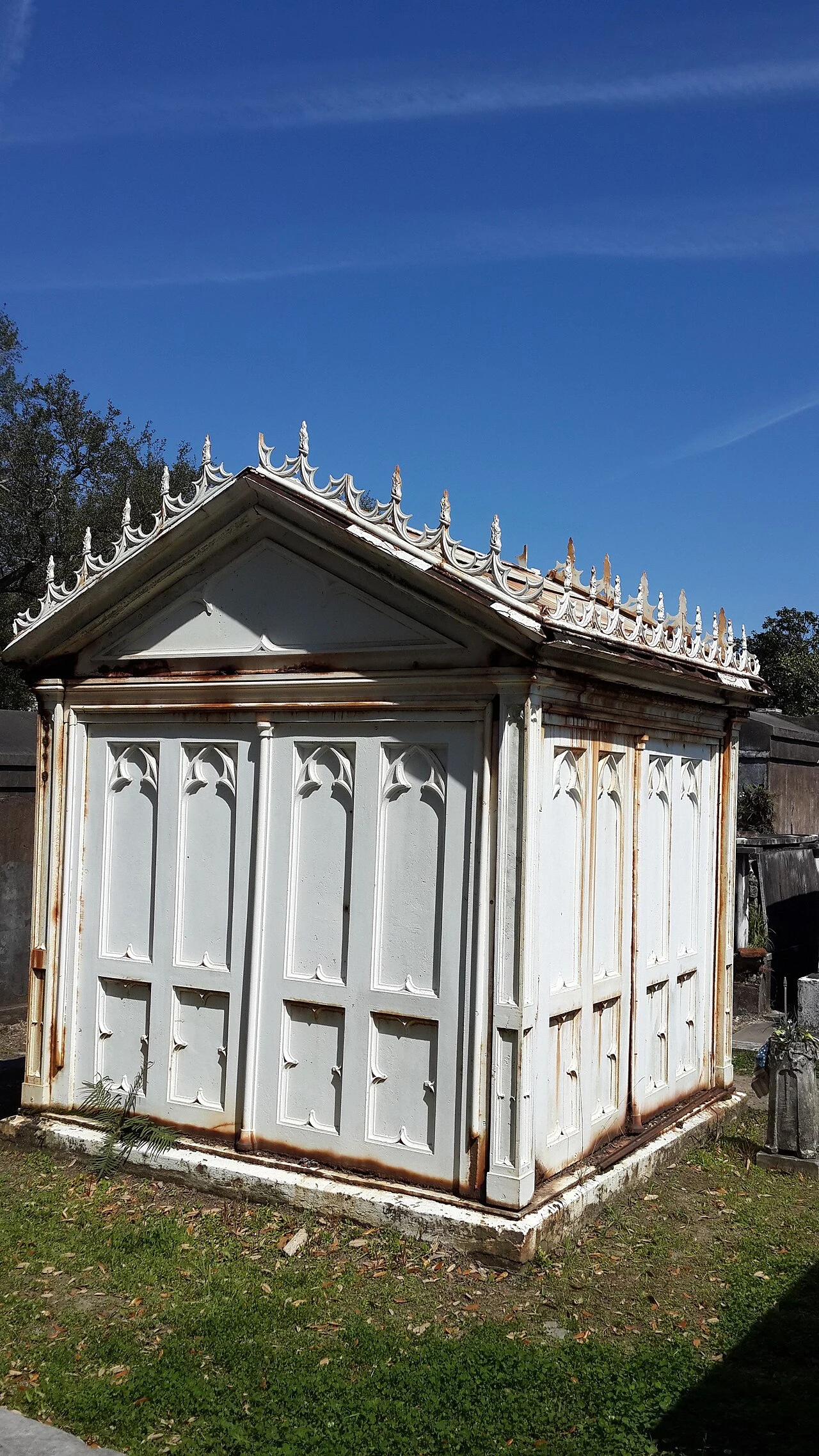 A tomb in Lafayette Cemetery No. 1