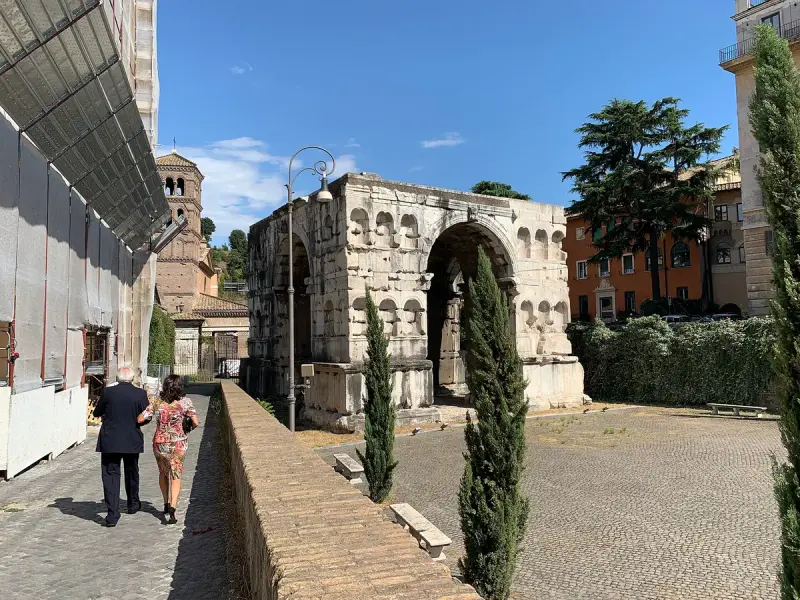 Rhinoceros in rome
