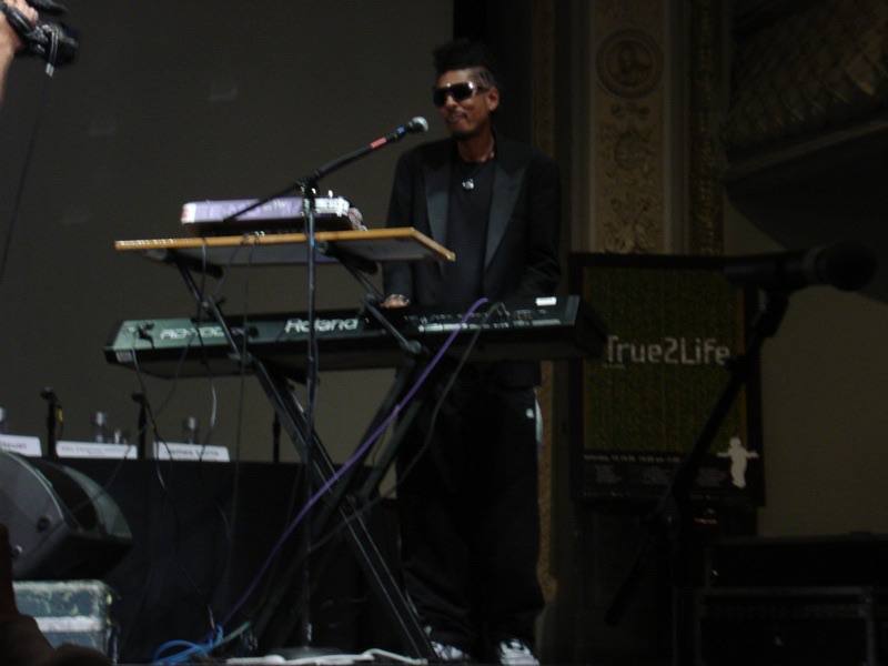 Shock G performing in Humpty Hump’s glasses and false nose
