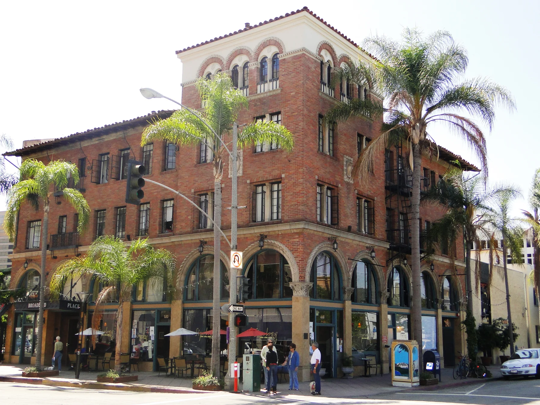 Long Beach setting; an area reference, not the exact filming location