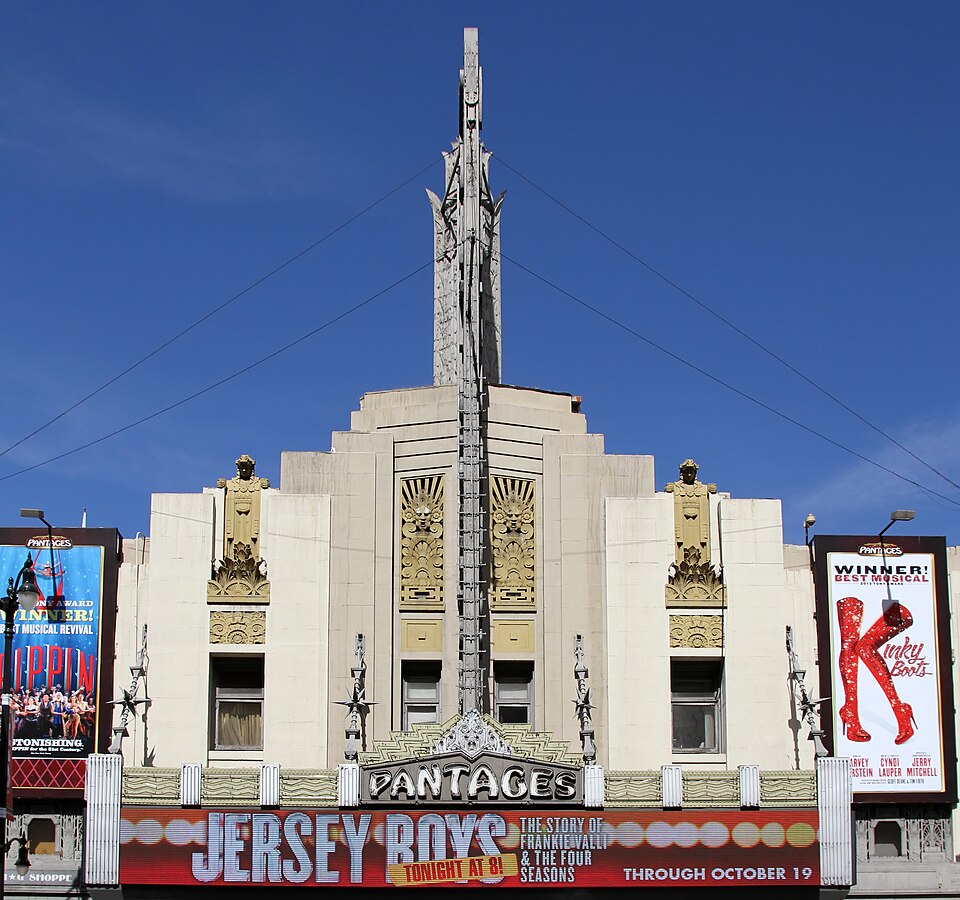 Location photograph of Hollywood Pantages Theatre