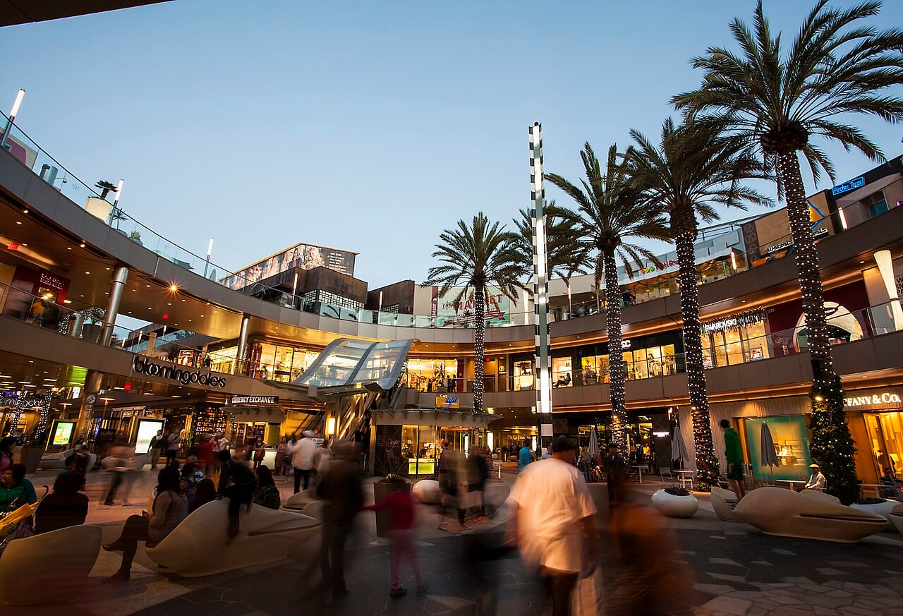 Santa Monica Place — location photograph